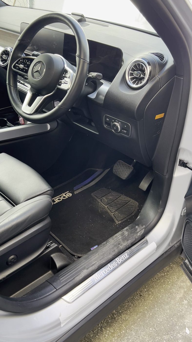 Mercedes interior before detailing